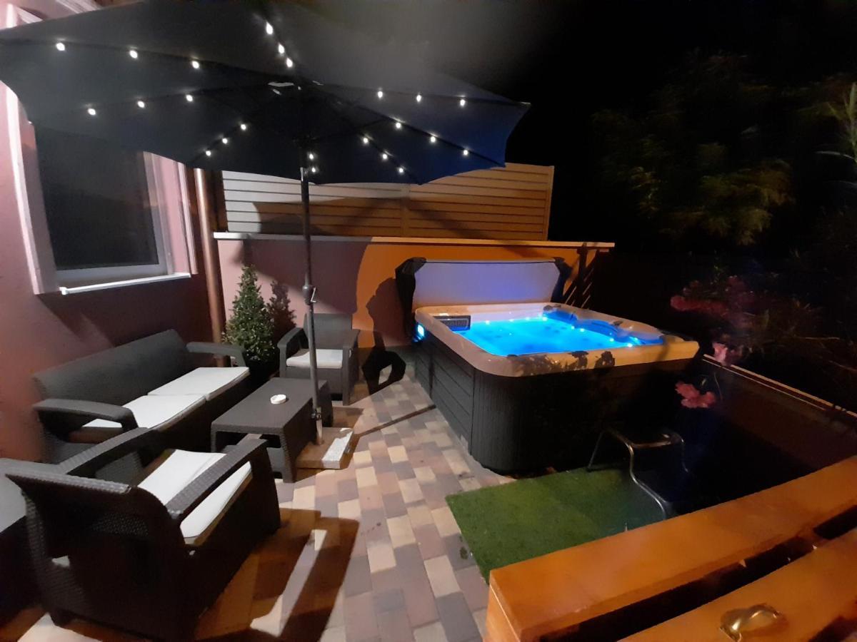 Dream Lux Apartman Hajdúszoboszló Exteriör bild